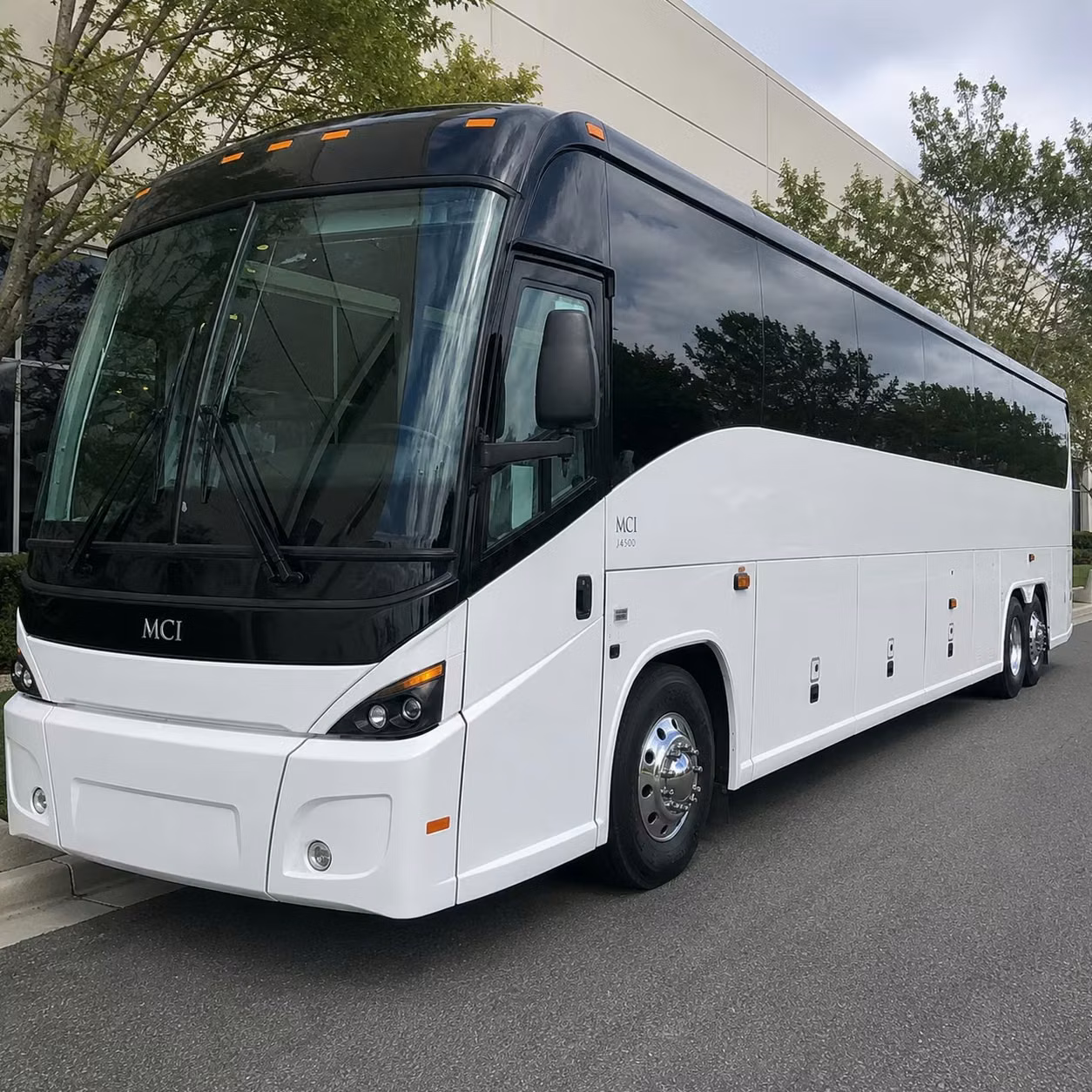 charterbuselmonte com helps you coordinate military group transportation near los alamitos and beyond